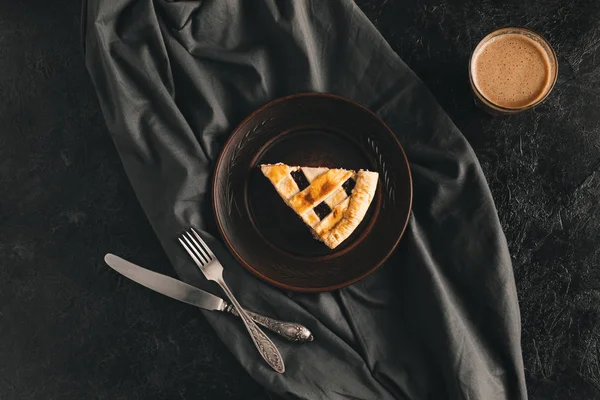 Stück hausgemachter Kuchen — Stockfoto