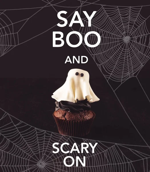 Halloween cupcake fantasma - foto de stock