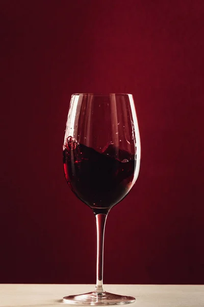 Salpicos de vinho tinto — Fotografia de Stock