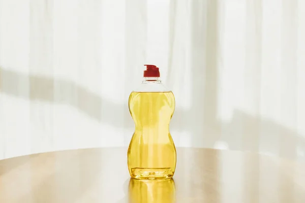 Flasche Reinigungsflüssigkeit — Stockfoto