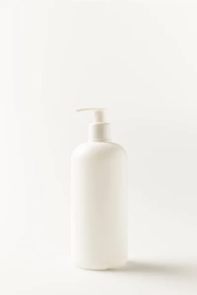 Bottiglia di plastica del prodotto detergente — Foto stock