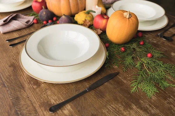 Served table with autumn decor — Stock Photo