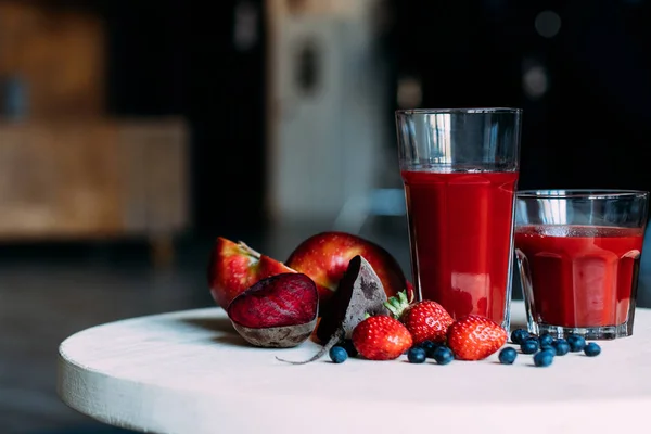 Batido de frutas - foto de stock