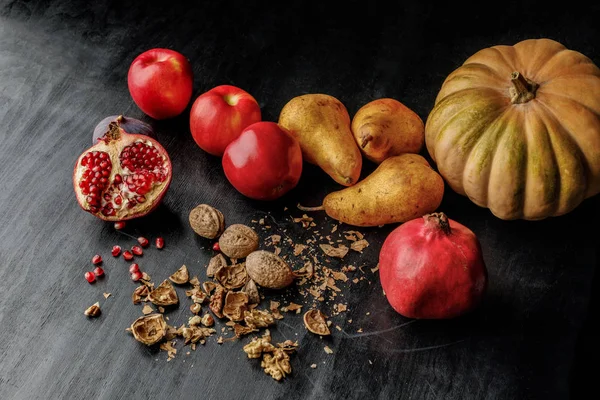 Organic autumnal fruits — Stock Photo