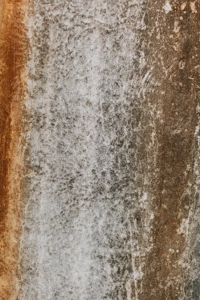 Пустая темно-бетонная стена — стоковое фото