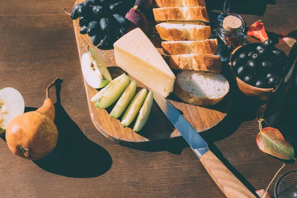 Verschiedene Wein-Snacks — Stockfoto