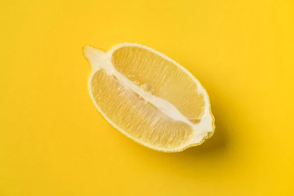 Citron coupé — Photo de stock