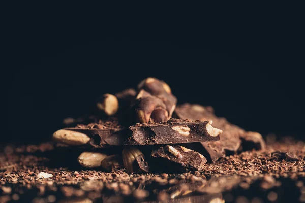 Schokolade mit Nüssen — Stockfoto