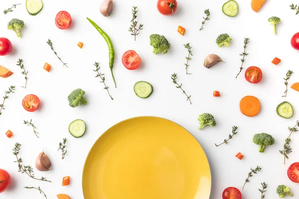 Yellow plate — Stock Photo