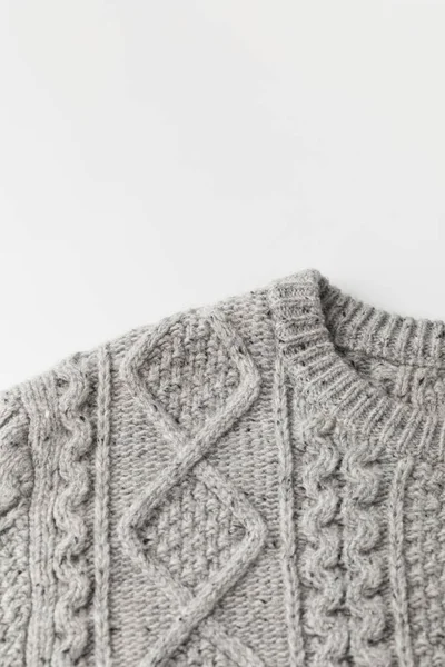 Pull gris avec motif — Photo de stock