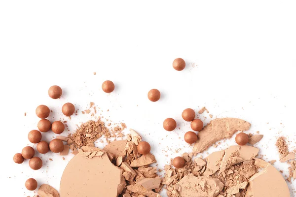 Top view of crushed nude cosmetic powder isolated on white — Stock Photo