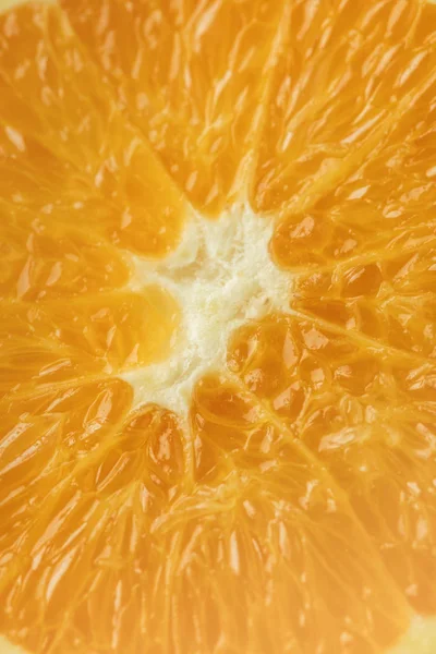 Vue rapprochée de la chair de fruit orange mûre — Photo de stock
