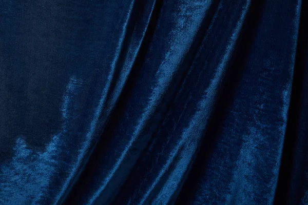 Nahaufnahme von blauem weichem und zerknittertem Velours-Textuch — Stockfoto