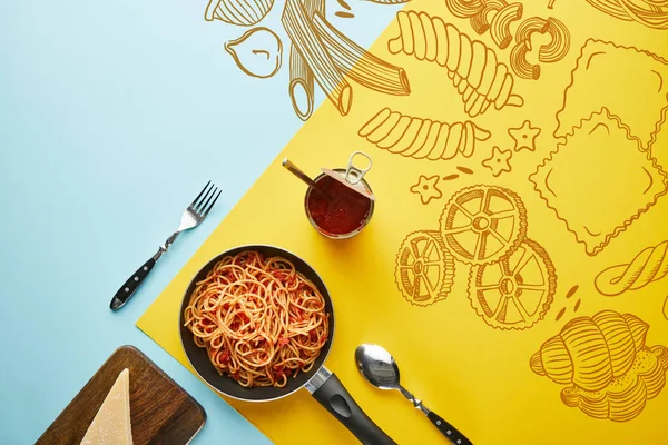 Flat lay with delicious spaghetti with tomato sauce with parmesan on blue and yellow background with vegetables illustration — Stock Photo