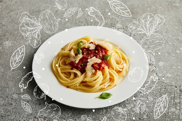 Leckere Bolognese-Pasta mit Tomatensauce und Parmesan auf weißem Teller auf grauem Hintergrund, Lebensmittelillustration — Stockfoto