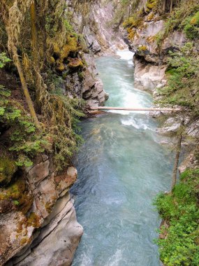 Johnston Kanyon iz, üst ve alt düşüyor, Banff National Park, Kanada Rocky Dağları, Alberta, Kanada