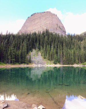 Lake Louise hiking sayısı, Lakeview trail, düz buzulların altı, göl Agnes, ayna göl, küçük ve büyük arı kovanı, Banff National Park, Amerika Birleşik Devletleri, Alberta