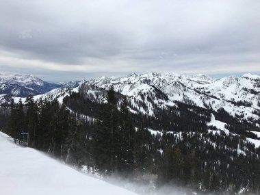 Kış görkemli sayısı Wasatch açık Rocky Dağları, Tuz Gölü yakın Brighton Kayak Merkezi ve Heber Valley, Park City, Amerika Birleşik Devletleri