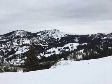 Kış görkemli sayısı Wasatch açık Rocky Dağları, Tuz Gölü yakın Brighton Kayak Merkezi ve Heber Valley, Park City, Amerika Birleşik Devletleri