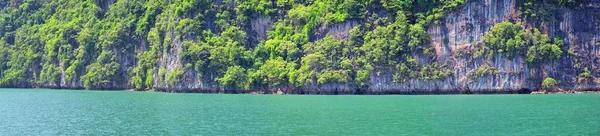 Ostrov Výhled Oceán Blízkosti Phuket Thajsko Blues Tyrkysové Zelené Oceány — Stock fotografie