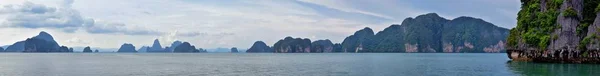 Island Ocean Views Phuket Thailand Blues Turquoise Greens Oceans Mountains — Fotografia de Stock