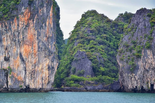 Island Ocean Views Phuket Thailand Blues Turquoise Greens Oceans Mountains — Fotografia de Stock