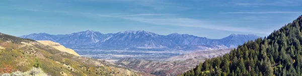 Panoramisch Uitzicht Wasatch Front Rocky Mountains Vanaf Oquirrh Mountains Met — Stockfoto