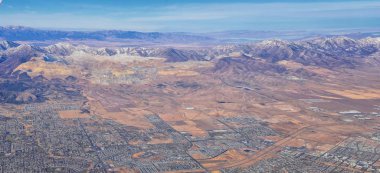 Rocky Dağları, Oquirrh menzilli hava manzarası, Wasatch Front Rock uçaktan. Güney Ürdün, Batı Vadisi, Magna ve Herriman, Büyük Salt Lake Utah 'ın yanında. Amerika Birleşik Devletleri. Usa.