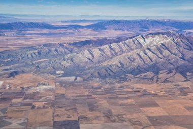Rocky Dağları, Oquirrh menzilli hava manzarası, Wasatch Front Rock uçaktan. Güney Ürdün, Batı Vadisi, Magna ve Herriman, Büyük Salt Lake Utah 'ın yanında. Amerika Birleşik Devletleri. Usa.