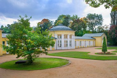 Büyük kaplıca kenti Marianske Lazne (Marienbad) - Çek Cumhuriyeti - (Eylül, Kasım 2017 yılının sonbaharında)