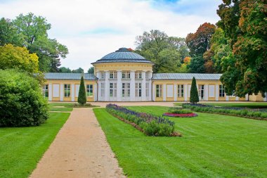 Büyük kaplıca kenti Marianske Lazne (Marienbad) - Çek Cumhuriyeti - (Eylül, Kasım 2017 yılının sonbaharında)
