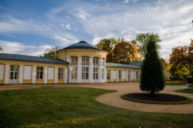 Maden suyu kaynağı Ferdinand (Ferdinanduv pramen) - Batı Bohemya spa kasabası Marianske Lazne (Marienbad) - Çek Cumhuriyeti