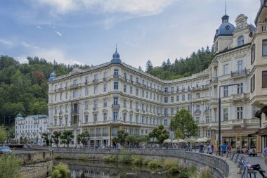 Karlovy Vary, Çek Cumhuriyeti - 30 Ağustos 2019: Karlovy Vary 'deki Grandhotel Pupp (Karlsbad)