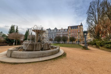 Marianske Lazne, Çek Cumhuriyeti - 14 Mart 2020: Marianske Lazne 'deki Hotel Palace-Zvon Spa Mimarisi)
