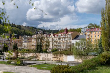 Marianske Lazne 'nin (Marienbad) kaplıca merkezi - sütun görünümü
