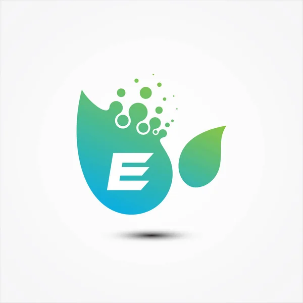 Leaf vector design with E letter symbol design minimalist — ストックベクタ