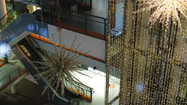 LED lámpák és a formatervezési minták izzás a bevásárlóközpont