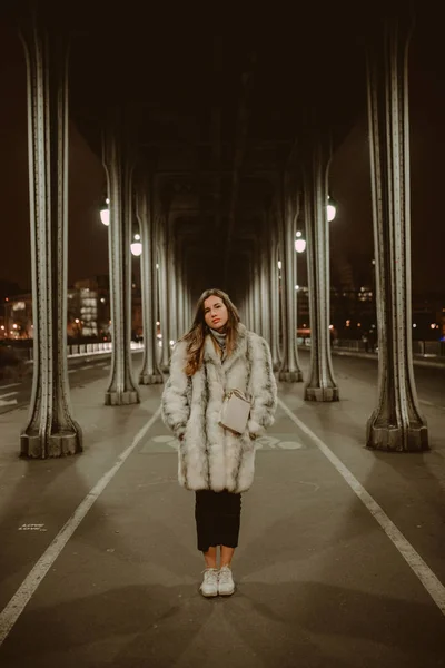 Parisian woman in the streets of Paris