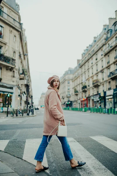 Parisiska Kvinnan Gatorna Paris — Stockfoto