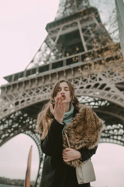 Beautiful Woman Paris — Stock Photo, Image