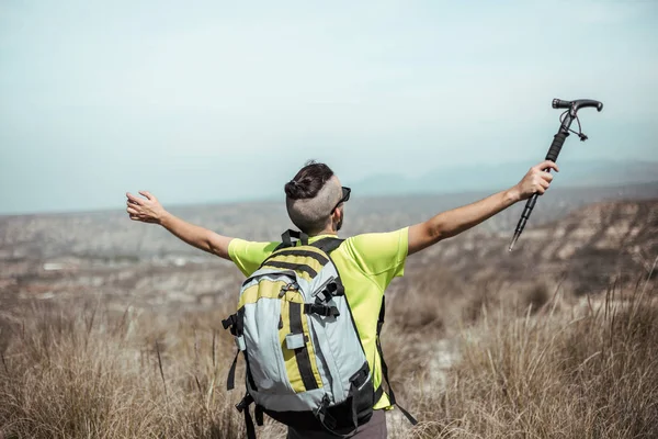 Young Backpacker Man Hiker — Stock Photo, Image