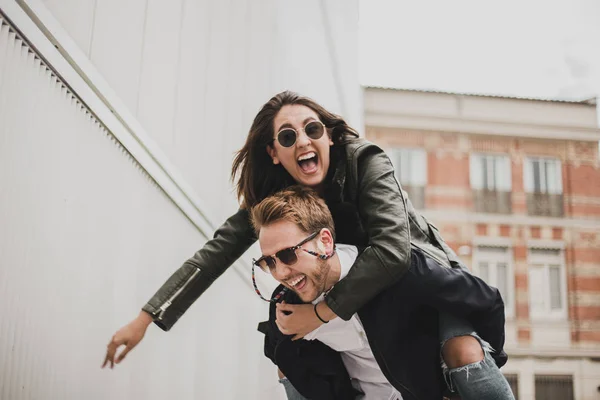 Beautiful Young Couple Love Posing Outdoors — Stock Photo, Image