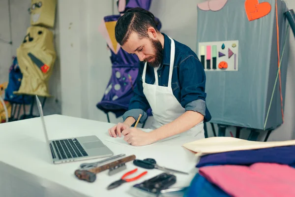 Male Designer Craft Workshop Working Young Designer Drawing Desk Laptop — Stock Photo, Image