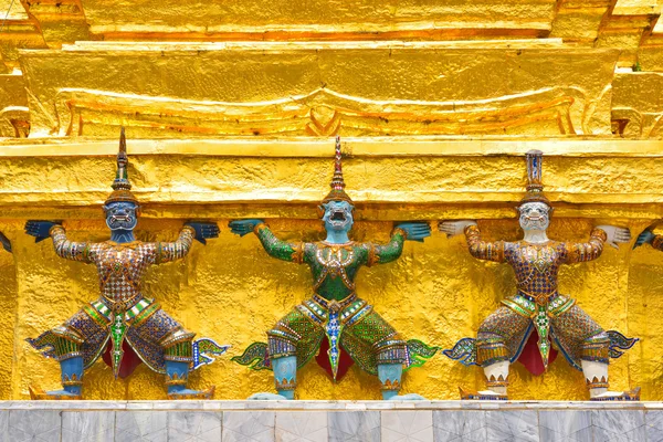 Yak at Wat Phra Kaew — 图库照片