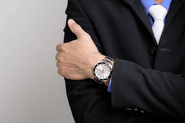 Luxury men wristwatch — Stock Photo, Image