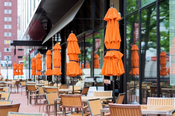 Regenschirm im Restaurant — Stockfoto