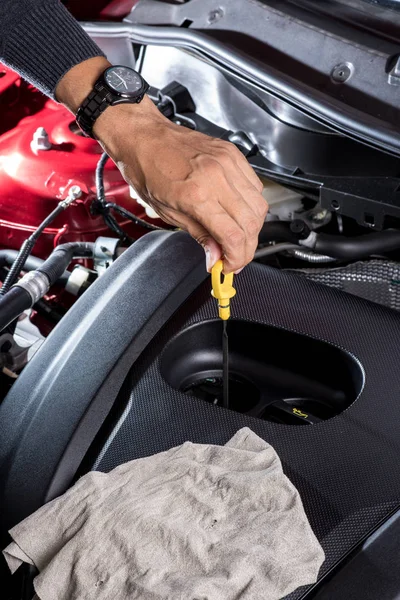 Concepto de mantenimiento del coche — Foto de Stock