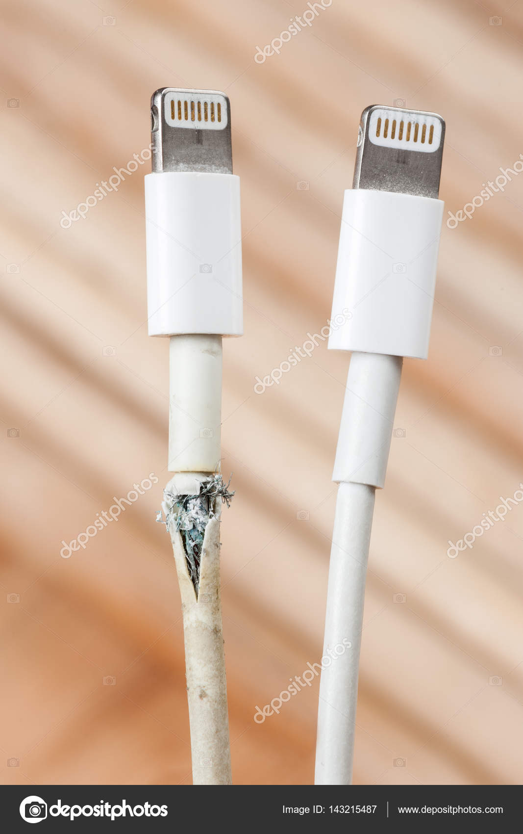 Broken Iphone Charger Cable Lightning Cable Not Working Iphone