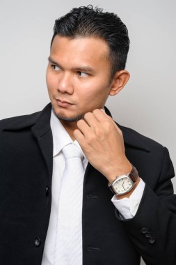 portre erkek kol saati