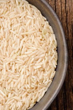 kahverengi pirinç pişmemiş